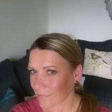 Lorraine Kemp's Instagram, Twitter & Facebook