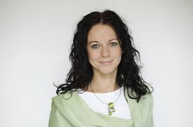 Tímea szabó is a hungarian humanitarian worker, journalist and politician. A Politikusno Aki Meg Az Afgan Menekulttabort Is Megjarta Terasz Femina