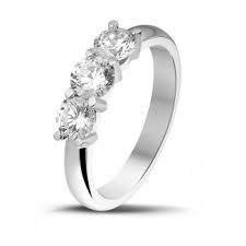 Check spelling or type a new query. El Anillo De Compromiso Vs El Anillo De Boda Baunat