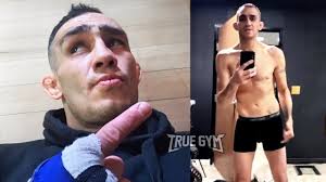 Отметим, что после турнира ufc 262 глава ufc дана уайт признался, что не уверен в будущем фергюсона. Nadeyus Habib I Ego Semya V Bezopasnosti Toni Fergyuson Sdelal Ves I Gotov K Boyu S Kem I Zachem Youtube