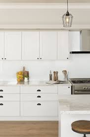 At Kaboodle Kitchen We Re Committed To Delivering You The Latest Trends And Looks At Afford Kaboodle Kitchen Bunnings Kitchen Inspirations Kitchen Door Handles
