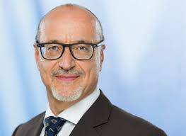 Geraldine Rauchführt mit 41 Jahren und als erste Frau die Technische  Universität Berlin