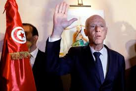 Cumhurbaşkanı kays ordu liderleriyle görüşmesinin ardından, tunus anayasanın 80. Tuhxsdcb7xfb9m