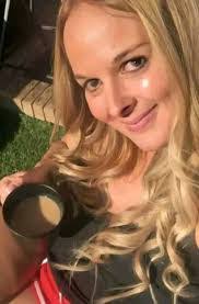 Stephanie Bortz's Instagram, Twitter & Facebook