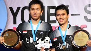 Nous débattons toujours, nous nous donnons toujours des conseils, surtout dans les domaines où nous sommes plus faibles, nous raconte mohammad ahsan. Hendra Setiawan Dan Mohammad Ahsan Bawa Pulang Gelar Juara Hongkong Open Tribunnews Com Mobile