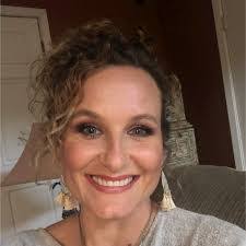 Marisa Clement's Instagram, Twitter & Facebook