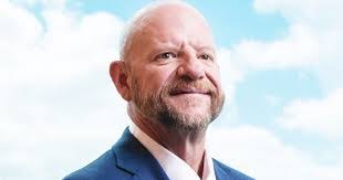 Edwin Vallery's Instagram, Twitter & Facebook