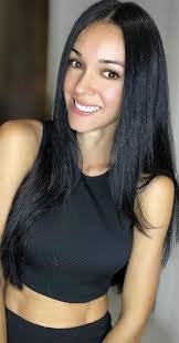 Jennifer Pugsley's Instagram, Twitter & Facebook