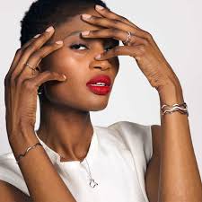 Are you a white gold kind of person? We have you covered... Nearly every  last item in the collection is now available in this cooool-hued metal. ❄️