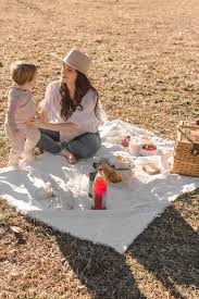 Make your photos and videos stand out with a variety of vintage and trendy effects like kidcore, vhs, dust, indie kid, teal, grain! How To Create A Pretty Picnic Aesthetic For 25 Kaytee Lauren Lifestyle Blog