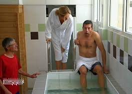 Invité ce mercredi soir dans l'émission belge 69 min sans chichis, michel. Adriana Karembeu Et Michel Cymes Explorent A Nouveau Les Pouvoirs Du Corps Humain Sur France 2 Toutelatele
