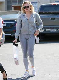 Chloë grace moretz is an american actress and model. Chloe Grace Moretz Suffers Camel Toe In Tight Fitting Work Out Gear Celebrity News Showbiz Tv Express Co Uk