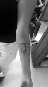 Nice Tiny Tattoo Idea Cat Minimalist Tattoo Minimalistische Tatowierungen Katzentattoos Winzige Tattoos