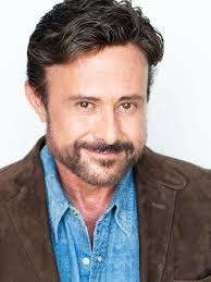 I had these headshots taken in LA just before moving to Dallas. Let's put  'em to good use now! @kevinmcintyrephotography.