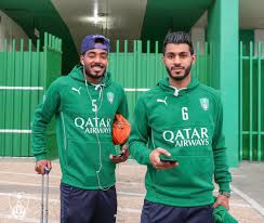 النادي الأهلي السعودي on twitter صور من مغادرة لاعبي الفريق الكروي الأول بالنادي الاهلي إلى المنطقة الشرقية