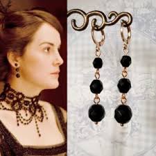 Collar estilo downton abbey