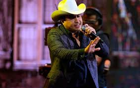 Alberto lizárraga, luego se integro a la banda ms y por último a la banda tierra blanca. Las 10 Mejores Canciones De Julion Alvarez En 2019 Soy Grupero
