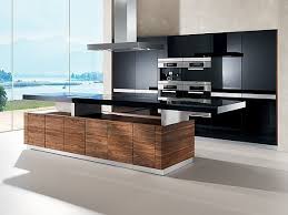 Team 7 Kuechen Design Inselkueche K7 In Nussbaum Und Hochglanz Schwarz D891 Luxus Kuche Design Moderne Kucheninsel Kuchendesign Modern
