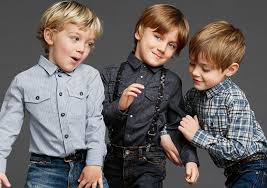 الطفل في عمر أربع سنين، يحدث له تطور كبير جسدياً وعاطفياً وعقلياً؛ حيث تعلم فعلياً كيفية التعامل والتحكم في نفسه ومشاعره ومشاعر الآخرين، لذلك فهو يحتاج لمزيد من الحكمة والتعلم وكثير من الضبط والربط؛ مع إدراك أن لكل. Ø­Ù„Ø§Ù‚Ø© Ø£Ù†ÙŠÙ‚Ø© Ù„Ù„Ø£Ø·ÙØ§Ù„ 3 Ø³Ù†ÙˆØ§Øª Ø­Ù„Ø§Ù‚Ø© Ø¹ØµØ±ÙŠØ© Ù„Ù„Ø£ÙˆÙ„Ø§Ø¯ Ø§Ù„Ù…Ø£Ù„ÙˆÙ