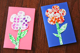 Make sure you date this work of art, so years later mom can remember how tiny those itty bitty fingers once were. Lego Printed Photo Mother S Day Card Toddler Approved