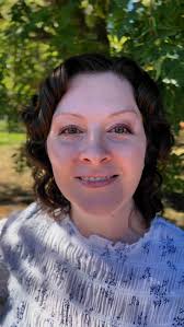 Hey Spokane! It’s time to choose: What’s your dream home style? Drop a  comment with your choice— THIS or THAT— let’s see what Spokane’s dreaming  of! Kristi Gamble