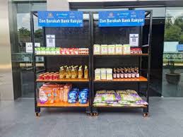 Spnb hari ini turut memperkenalkan enam (6) rekabentuk rumah mesra rakyat yang baharu termasuk penambahbaikan perlindungan insurans rmr merangkumi badal haji, khairiat kematian, perlindungan kemalangan dan kos penghospitalan sebanyak rm 100 sehari. S7e5sot7volrem