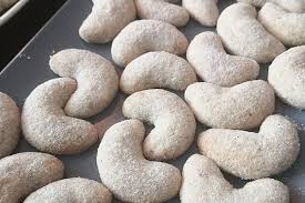 Uromas Vanillekipferl Von Binchen 70 Chefkoch Vanillekipferl Vanillekipferl Backen Vanillekipferl Rezept