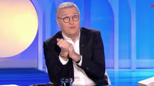 It first aired on 16 september 2006 and after fourteen seasons, it ended on the 4th of july 2020. Deprogrammation Sur France 2 Vous Ne Verrez Pas On N Est Pas Couche Ce Samedi