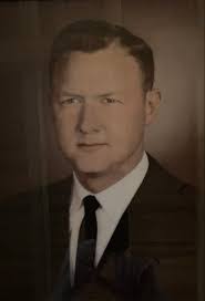 Mark Huett's Instagram, Twitter & Facebook