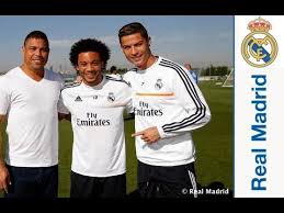 He has enjoyed great success, both with teams and individually, such as winning two ballon d'or awards (1997 and 2002). Ronaldo Nazario Da Lima Visits Real Madrid City Youtube