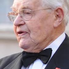 Service in tribute to Northern Ireland's oldest man, William Noble CBE