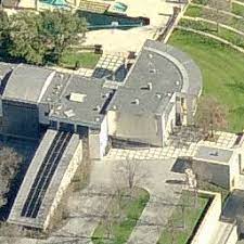 Pin By Austin Elegant Living On Austin Celebrity Homes Michael Dell Celebrity Houses Landmark Buildings