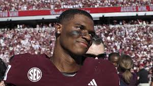 South Carolina player threatens legal action vs. Texas A&M cop after viral  incident