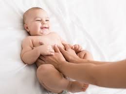 Wann beginnt es, ein schreibaby zu sein? Schreibaby Ursachen Wie Lange Und Was Tun Bei Schreikindern 9monate De