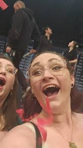 Catherine Forrest's Instagram, Twitter & Facebook