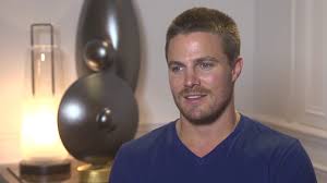 Stephen amell was born stephen adam amell on may 8, 1981 in toronto, ontario, canada, to sandra (bolté) and thomas amell. Stephen Amell Arrow Interview Ftv13 Youtube