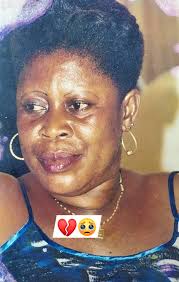 Dear mom, its difficult to find the words to express how deeply i miss you.  There's a void in my heart Nothing can fill. Happy Mother's Day 💔💔💔  #broken 😥💔