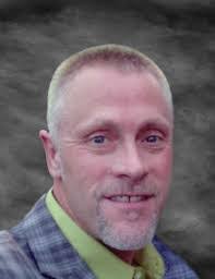 Paul Bluhm's Instagram, Twitter & Facebook