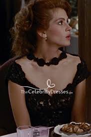 Pretty woman may be a yuppie fantasy, but the film's slick comedy, soundtrack, and casting can pretty woman is packed with guilty pleasures. Julia Roberts Schwarzer Spitze Cocktailkleid Im Film Pretty Woman Thecelebritydresses