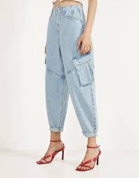 Bershka Black Cargo Pants With Chain Balloon Fit Cargo Jeans Null Bershka United States In 2020 Cargo Jeans Jeans For Sale Jeans Fit