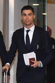 Das haus sieht teuer aus und ist es auch! Beckham Ronaldo Co Diese Stars Tragen Die Teuerste Rolex Der Welt Gq Germany