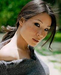 Lucy Liu and her very pretty freckles. : r/pics