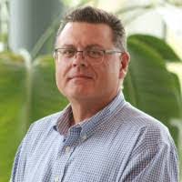 Leslie Bott's Instagram, Twitter & Facebook