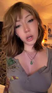 I treat her like a dog n she come running everytime I bark #devonhendryx  #depairarc #gotthatdoginme