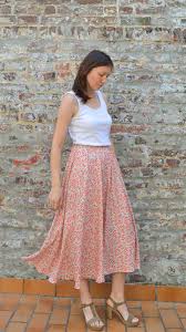But tracing is ten times better than cutting the actual pattern. How To Sew A Simple Half Circle Skirt Without A Zipper Beginner S Sewing Tutorial