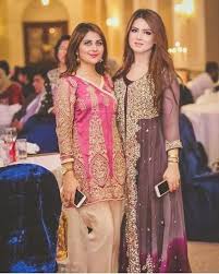 30 Best Bridal Shower Outfits For Pakistani Weddings Pakistani Outfits Pakistani Bridal Dresses Classy Party Outfit