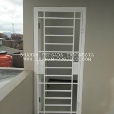 Tukang las pintu besi atau pintu pagar besi minimalis profesional dijamin kuat dan tahan lama,harga sama dengan kualitas ,harga terjangkau disemua kalangan. Jual Harga Jasa Pintu Besi Lipat Yang Profesional Kaskus