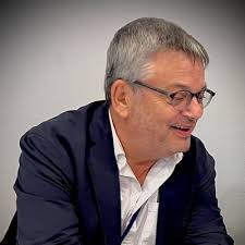 Avec PLATO, notre objectif est de rompre l'isolement des dirigeants de…