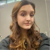 Leanne Stark's Instagram, Twitter & Facebook