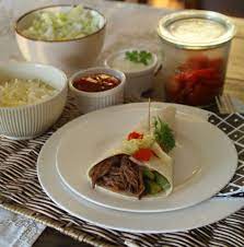 Aus Dem Slowcooker Shredded Beef Burritos Langsam Kocht Besser Rezept Rezepte Mexikanisches Hackfleisch Slow Cooking